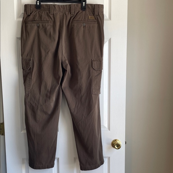 Dockers Men's Brown Cargo Pants - Picture 3 of 10